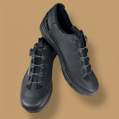 Chaussures de vélo CRONO à prix cassé, route/gravel/e-bike et + encore