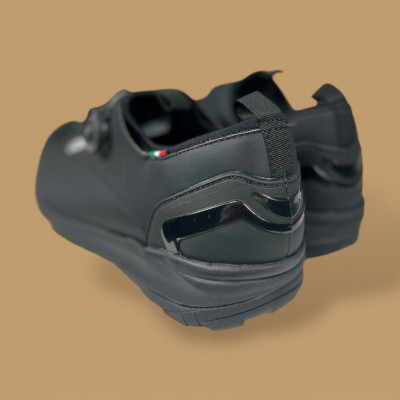 Chaussures de vélo CRONO à prix cassé, route/gravel/e-bike et + encore