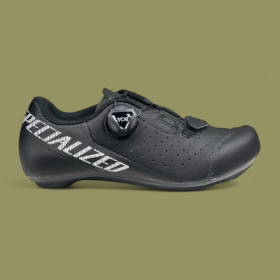Chaussures de vélo Specialized TORCH 1.0 Black à prix imbattable !
