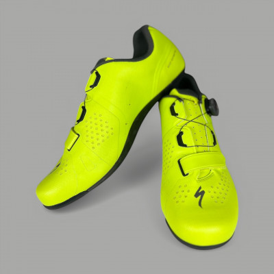 Chaussures de vélo Specialized TORCH 2.0 route à un prix imbattable !