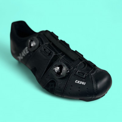 Chaussures de vélo LAKE "CX241" Black à prix cassé, -50% !