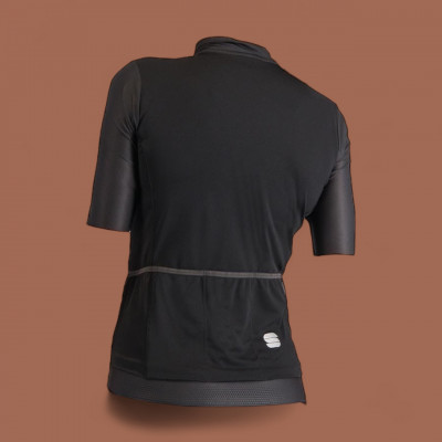 Maillot de vélo femme gravel Sportful Supergiara à prix cassé !