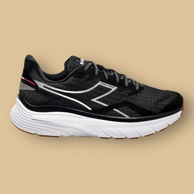 Chaussures de running homme Diadora Equipe Nucleo à prix cassé !