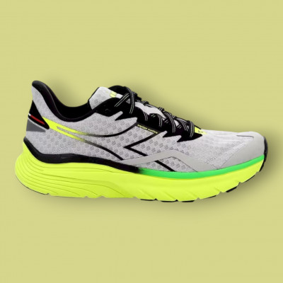 Chaussures de running Diadora Equipe Nucleo à prix cassé !