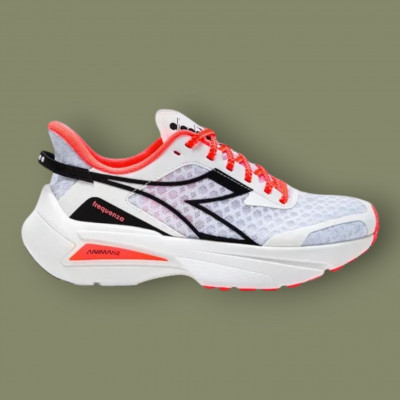 Chaussures de running femme Diadora Frequenza à prix cassé !