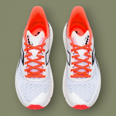 Chaussures de running femme Diadora Frequenza à prix cassé !