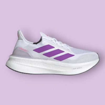 Chaussures de running femme Adidas UltraBoost 5X à prix cassé !