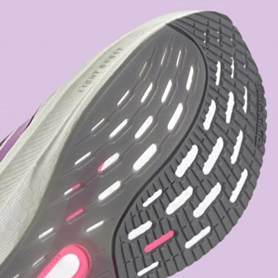 Chaussures de running femme Adidas UltraBoost 5X à prix cassé !