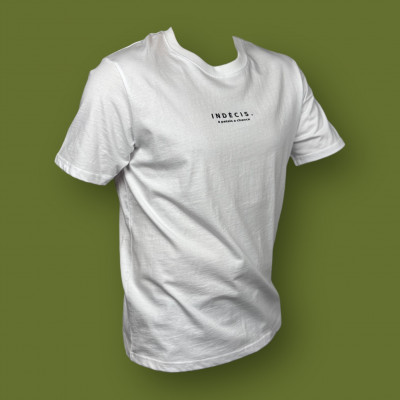 T-shirt lifestyle INDÉCIS blanc logo basique au meilleur prix !