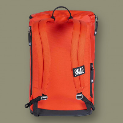 SNAP - sac Backpack 18L (grenadine/black)