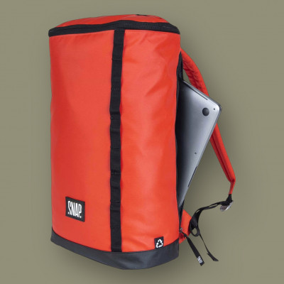 SNAP - sac Backpack 18L (grenadine/black)