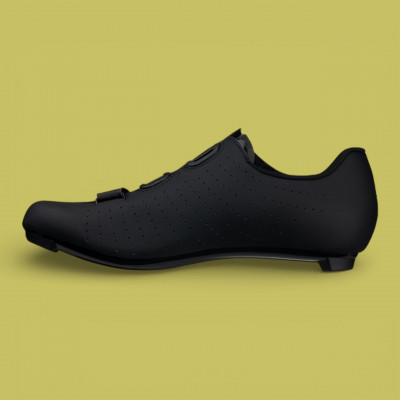 Chaussures de vélo femme Fi'zi:k R5 overcurve à prix cassé !