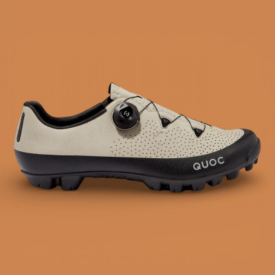 Chaussures de vélo Gravel QUOC Gran Tourer II Sand à prix cassé !