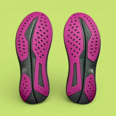 Chaussures femme de running HOKA Mach 6 à prix réduit !