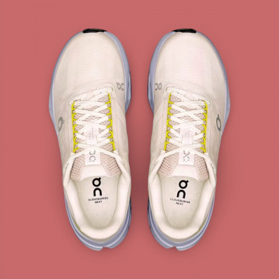 Chaussures de running femme ON Cloudsurfer Next à prix réduit !