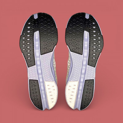 Chaussures de running femme ON Cloudsurfer Next à prix réduit !
