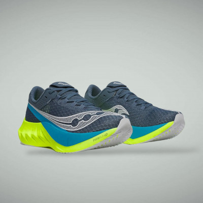 Chaussures de running (carbone) Saucony Endorphin Pro 4 à prix cassé !