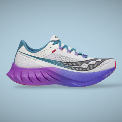 Chaussures de running (carbone) Saucony Endorphin Pro 4 à prix cassé !