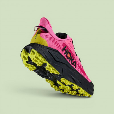 Chaussures de running HOKA Challenger 8 à prix réduit !