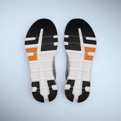 Chaussures de running homme CLOUDRUNNER 2 à prix cassé !