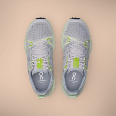 Chaussures de trail femme ON Running Cloudsurfer Trail à prix cassé !