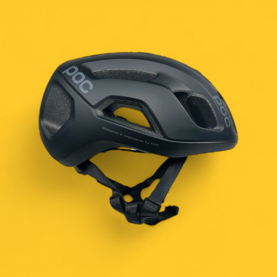 Casque de vélo POC Ventral Mips - Uranium black Matt à prix cassé !