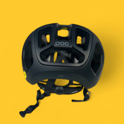 Casque de vélo POC Ventral Mips - Uranium black Matt à prix cassé !