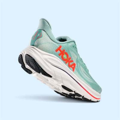 Chaussures de running HOKA Clifton 10 à prix cassé !
