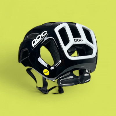 Casque de vélo POC Ventral Mips - Uranium black à prix cassé !