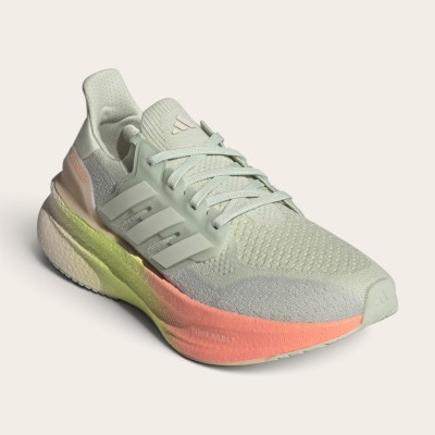 Adidas - Ultraboost 5 Women -  Linen Green/Crystal White